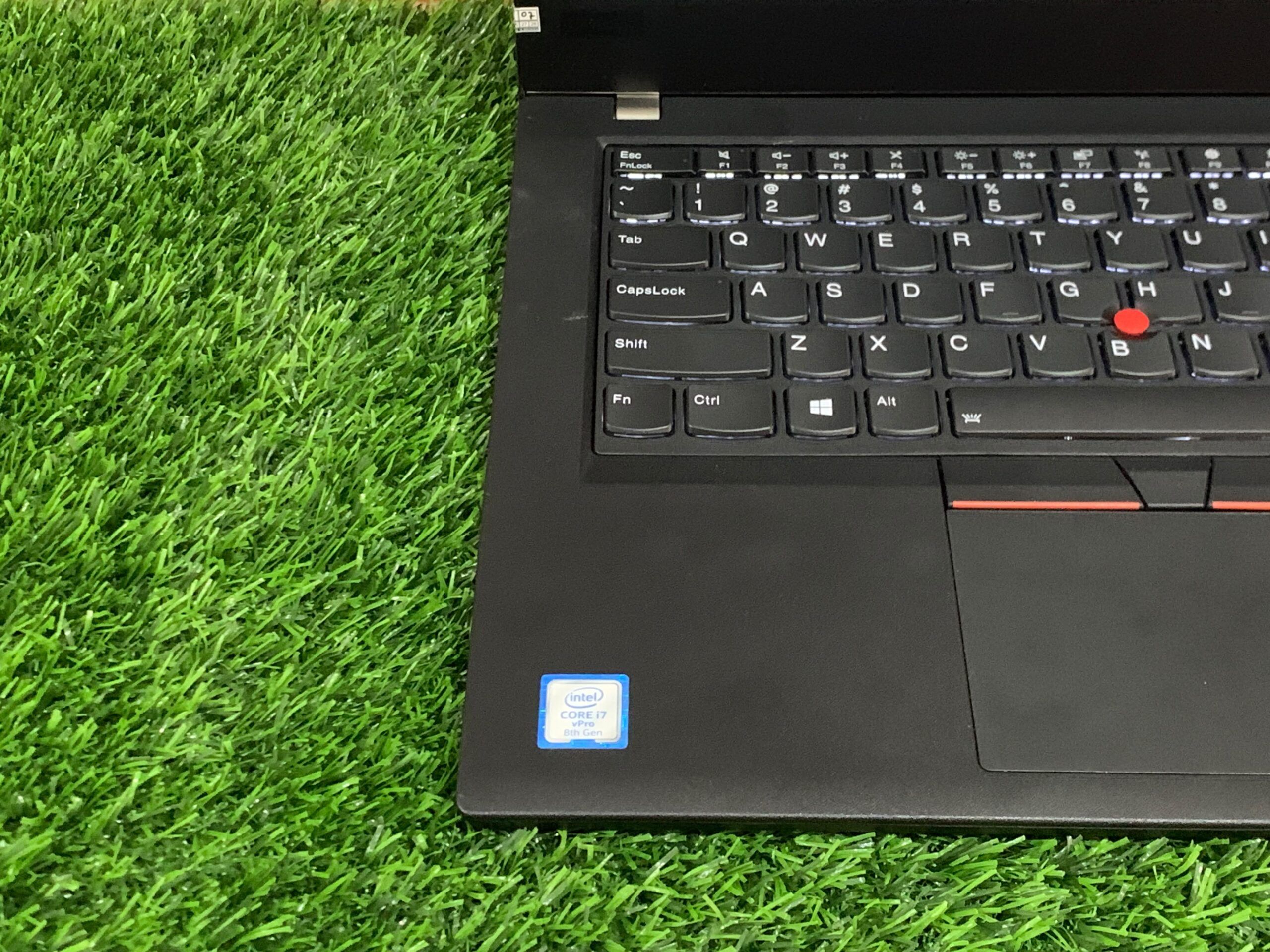 LENOVO THINKPAD T480 Intel Core i7-8650U (RAM 8GB/SSD 256GB NVMe) NVIDIA MX150 (2GB) / 14" FHD - Gambar 2