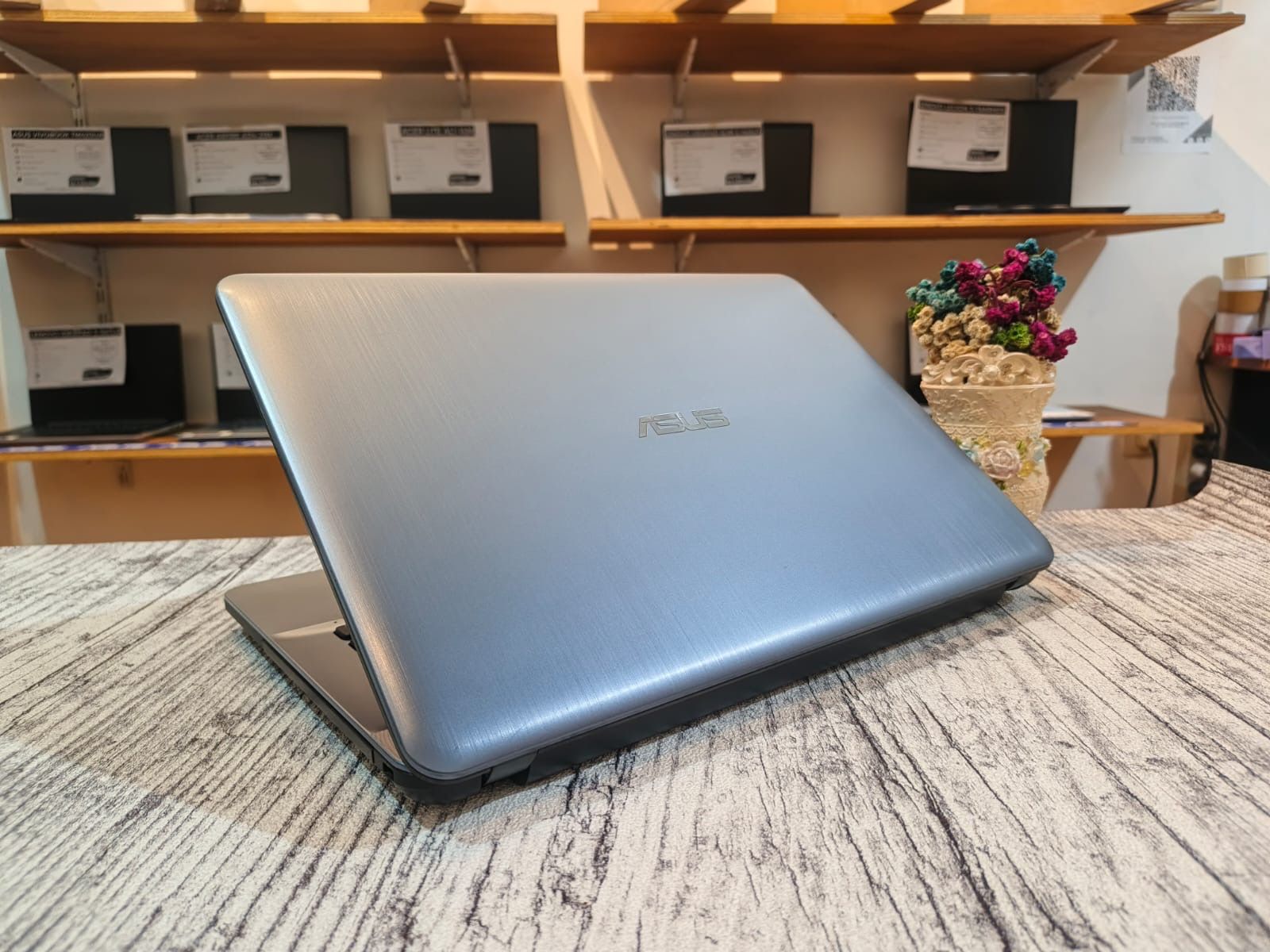 ASUS X441MA Intel Celeron N4000 (Ram 4GB / SSD 128GB) Intel UHD 600 Graphics - Gambar 4