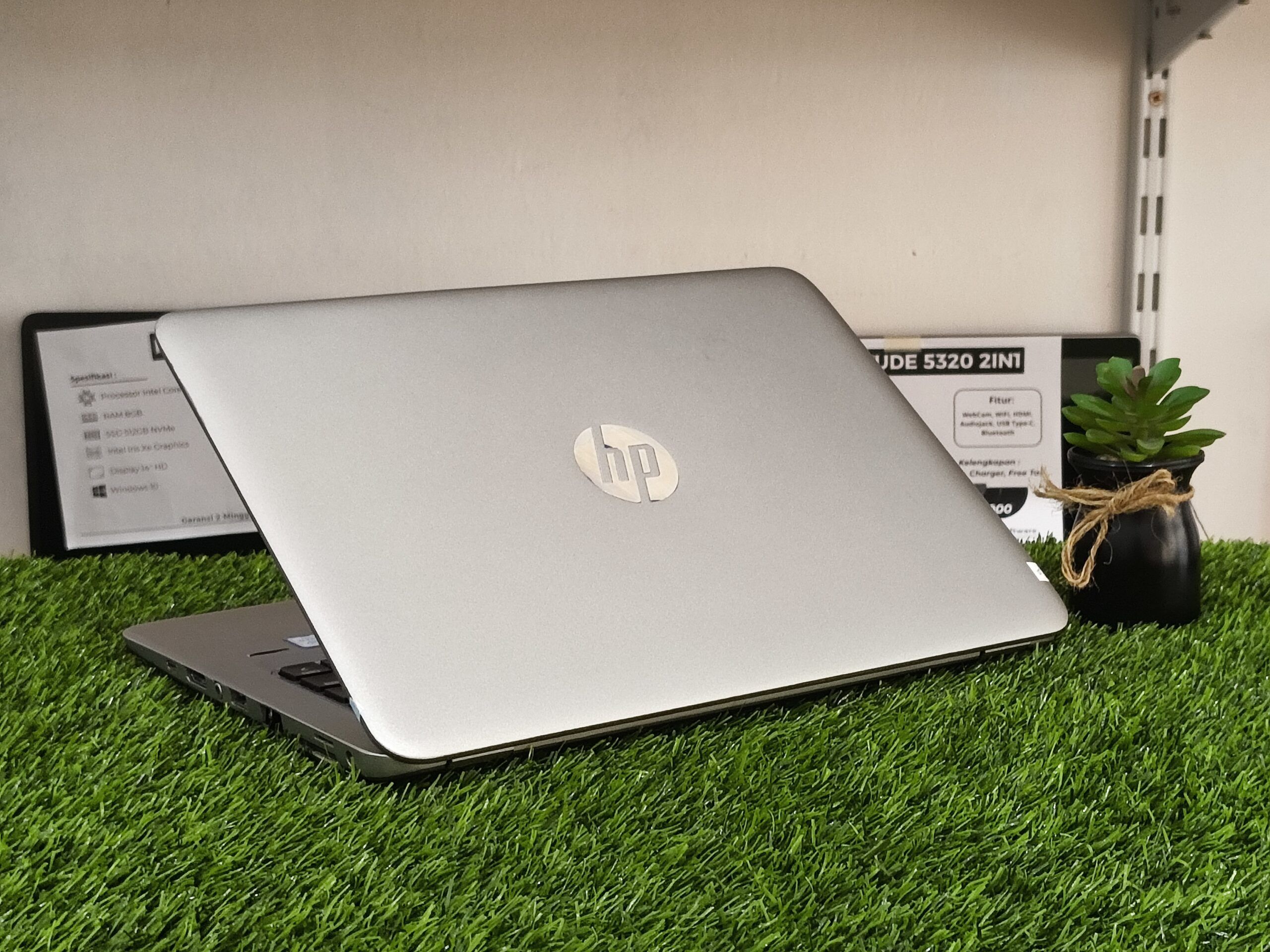 HP ELITBOOK 820 G3 Intel Core i7-6600U (RAM 8GB/SSD 256GB NVMe) Keyboard Backlit / 12,5" FHD - Gambar 6