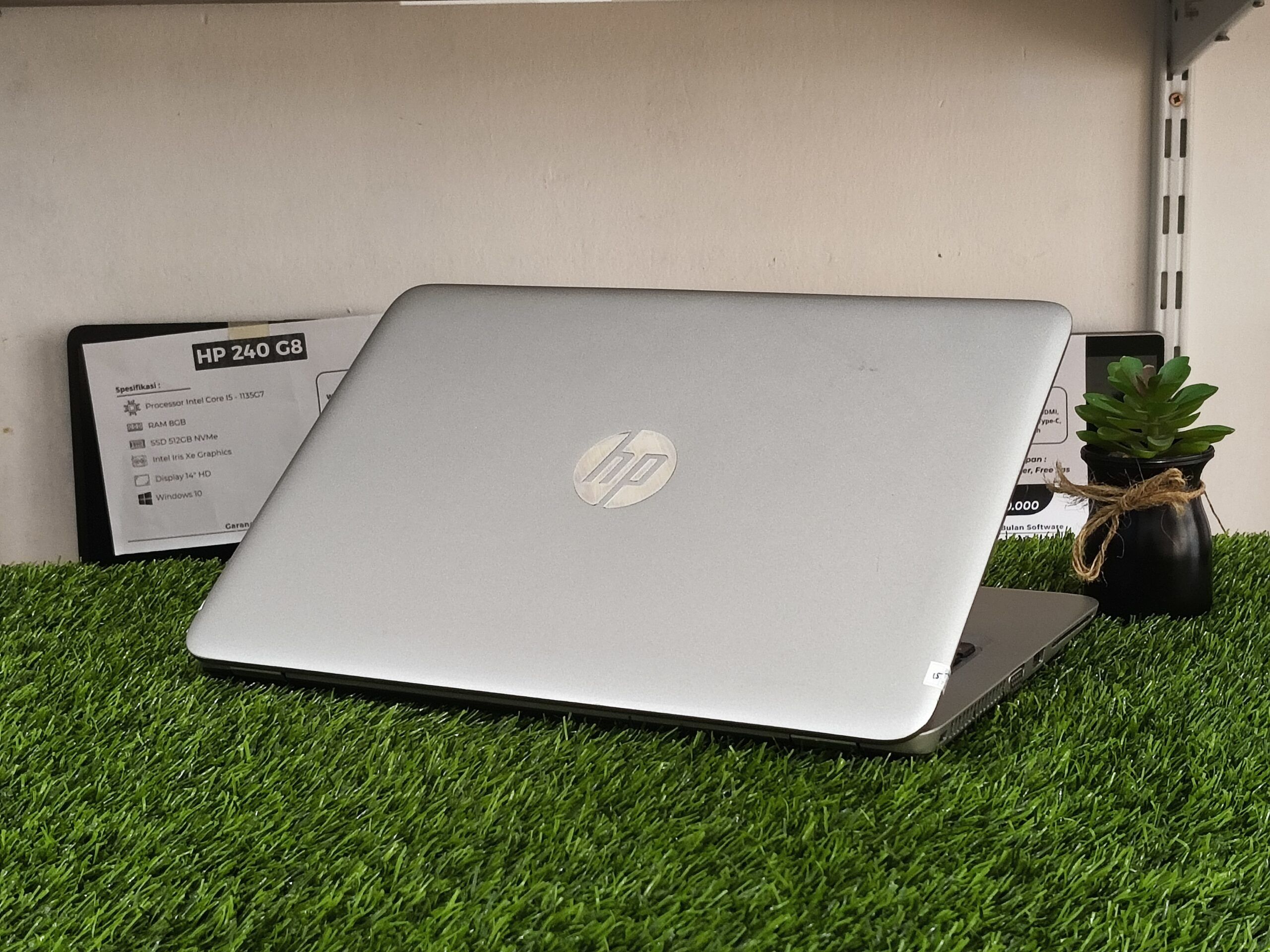 HP ELITBOOK 820 G3 Intel Core i7-6600U (RAM 8GB/SSD 256GB NVMe) Keyboard Backlit / 12,5" FHD - Gambar 4