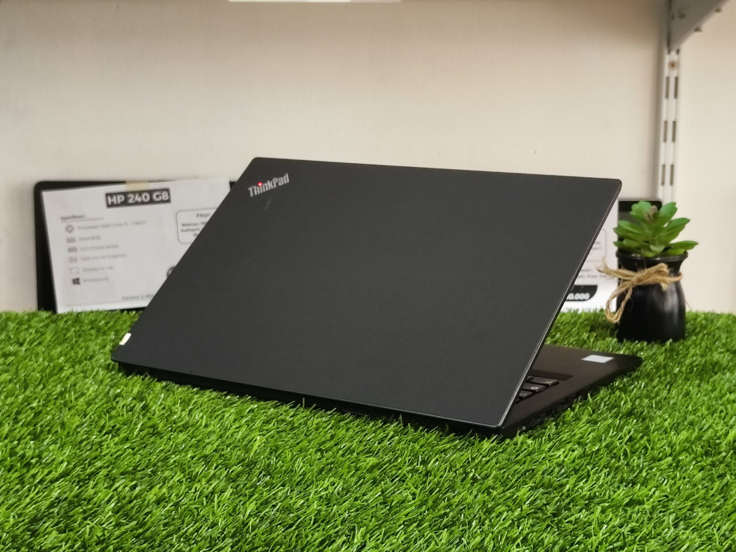 LENOVO THINKPAD X280 i7-8550U (RAM 16GB/SSD 256GB NVMe) TOUCHSCREEN / 12,5" FHD - Gambar 4