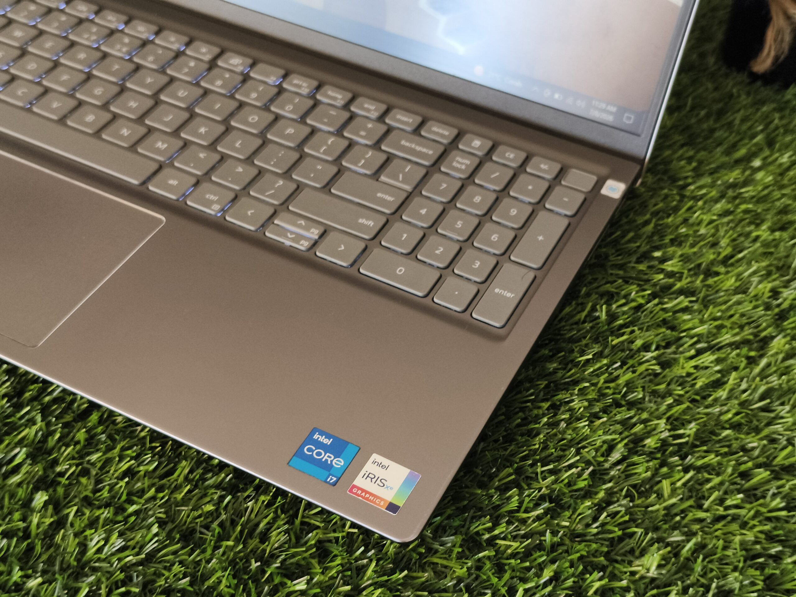 DELL INSPIRON 15 5510 Intel Core i7-11390H (RAM 8GB/SSD 512GB NVMe) KEYBOARD BACKLIT / 15,6" FHD - Gambar 3