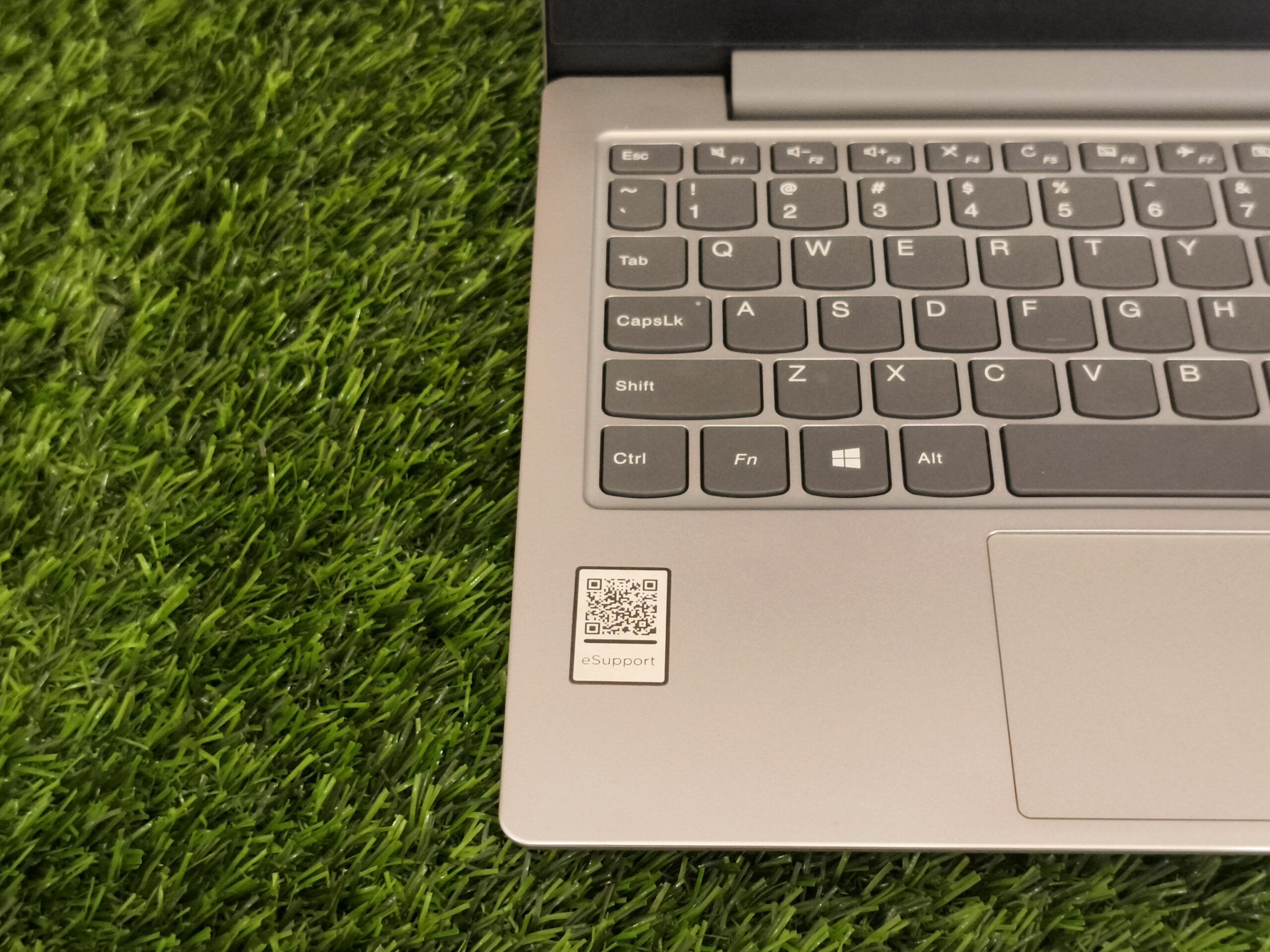 LENOVO IP 1 11ADA05 AMD 3020e (RAM 4GB/SSD 256GB NVMe) 11" FHD - Gambar 2