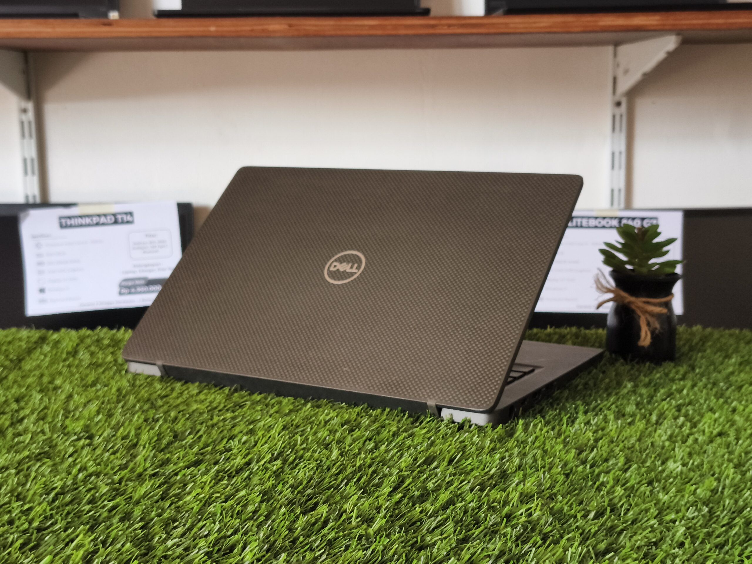 DELL LATITUDE 7300 Intel Core i7-8665U (RAM 8GB/SSD 256GB NVMe) KEYBOARD BACKLIT / 13,3" FHD - Gambar 4