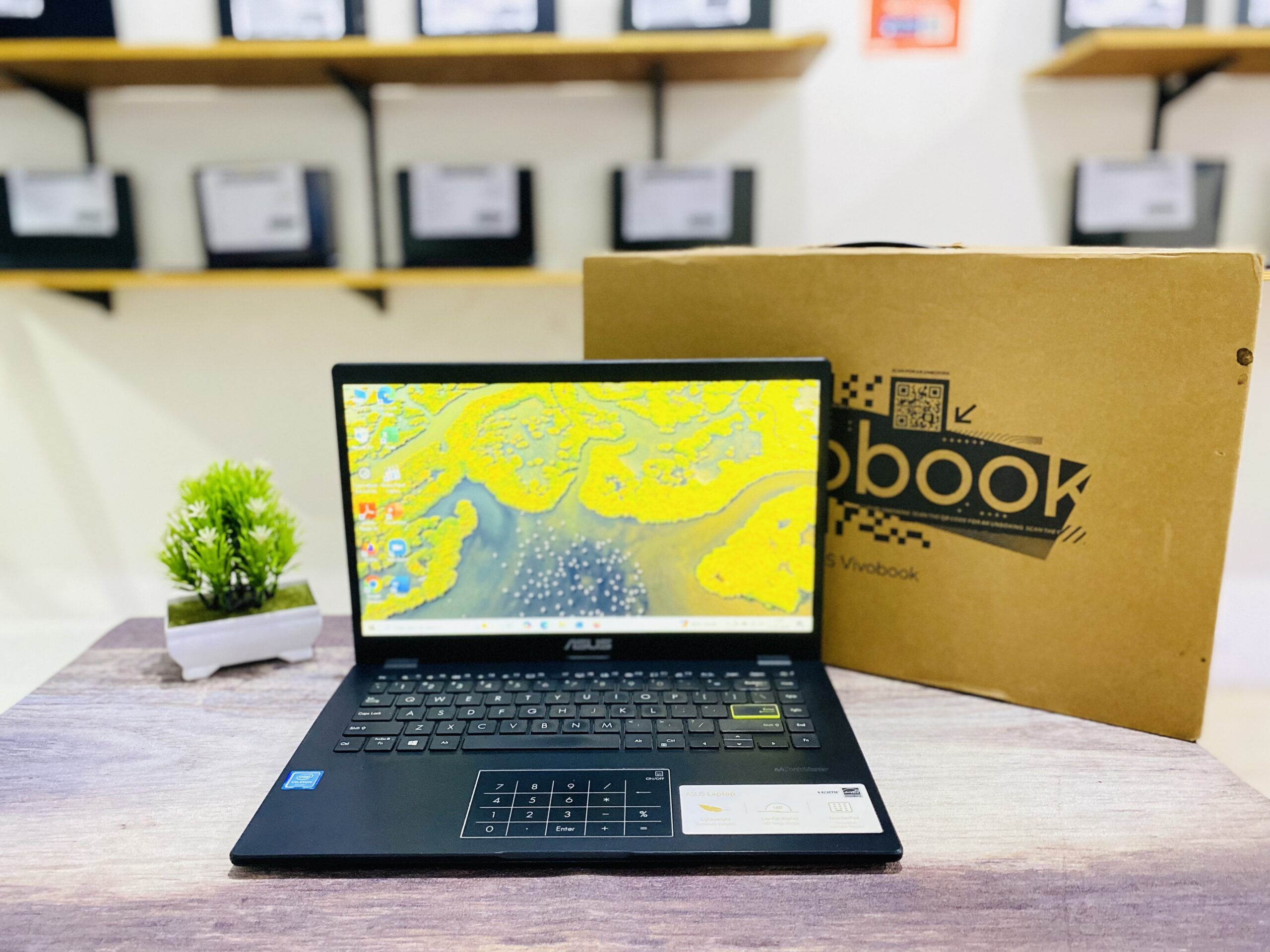 LAPTOP ASUS E410MA | INTEL CELERON N4020 ( RAM 4GB / SSD 512GB NVME )