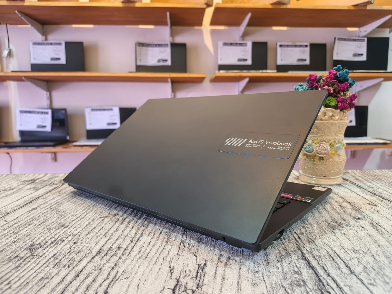 ASUS VIVOBOOK GO-E1404FA AMD Ryzen 5-7520UU (Ram 8GB / SSD 512GB NVMe) Radeon Graphics - Gambar 4