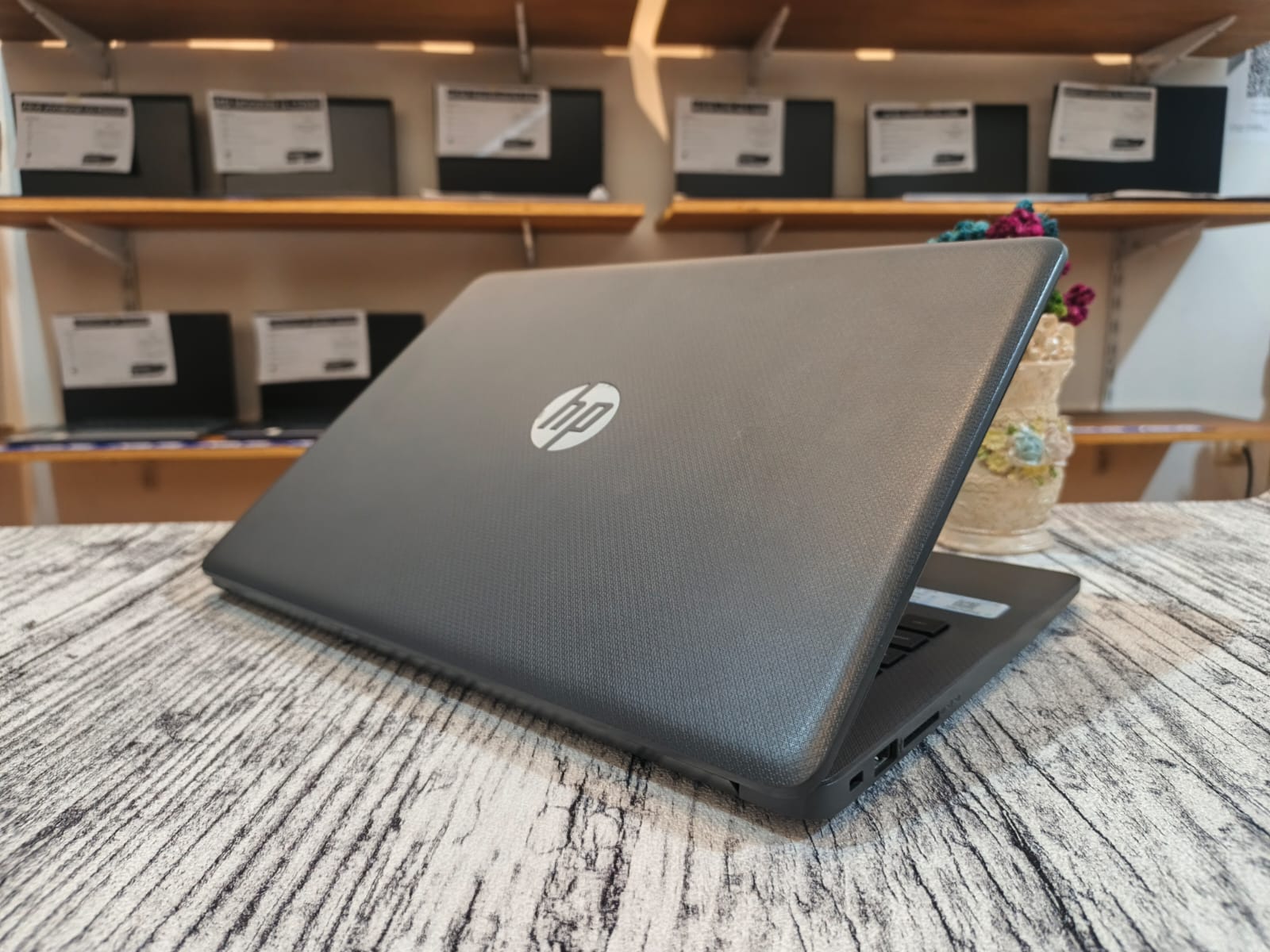 HP 245 G7 AMD Ryzen 3 - 3300U (Ram 8GB / SSD 512GB SATA) Radeon VEGA 6 Graphics - Gambar 5