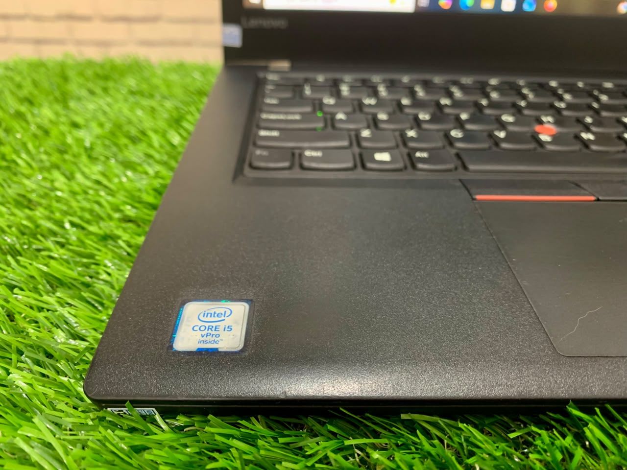 LENOVO THINKPAD T470 Intel Core i5-6300U/ RAM 8GB/ SSD 256GB/ Intel UHD Graphics 520/ 14" FHD/ Murah - Gambar 2