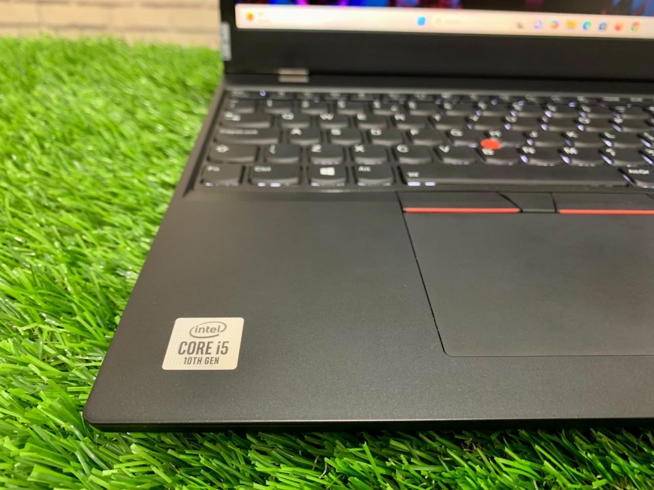 LENOVO THINKPAD L15 Intel Core i5-10210U/ RAM 8GB/ SSD 256GB/ Intel UHD Graphics/ 15,6" FHD/ Keyboard Backlite - Gambar 2