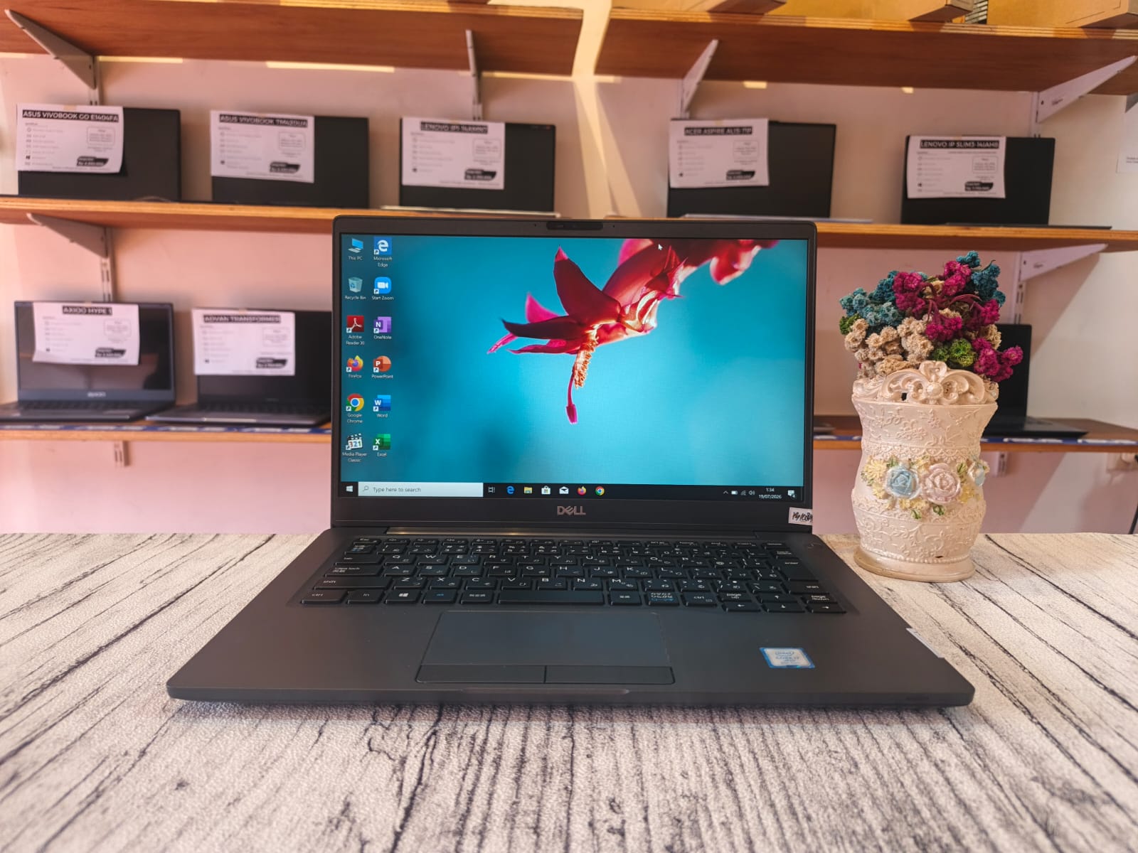 DELL LATITUDE 7300 Intel Core i7-8665U (Ram 8GB / SSD 256GB NVMe) Intel UHD 620 Graphics/ KeyBacklit