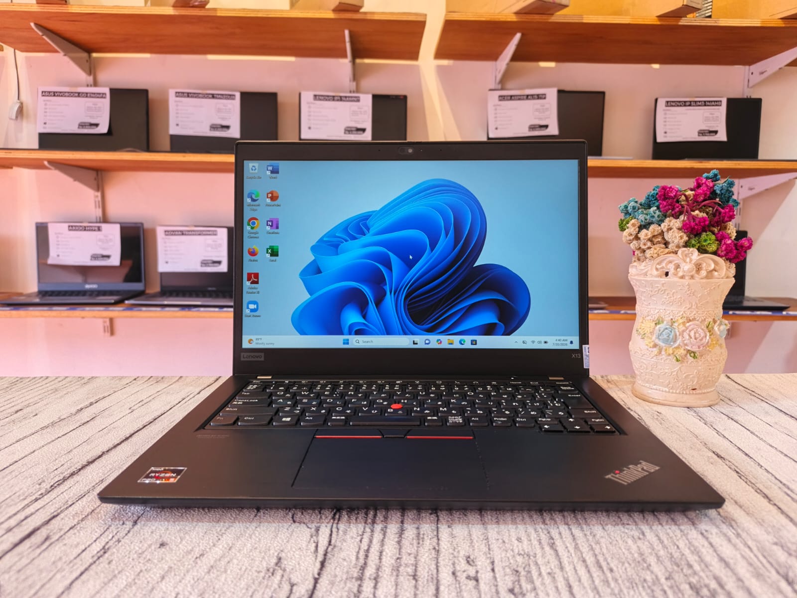 LENOVO THINKPAD X13 GEN1 AMD Ryzen 5 Pro 4650U (Ram 32GB / SSD 256GB NVMe) Radeon Graphics