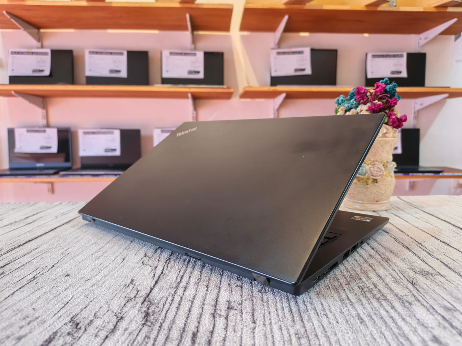 LENOVO THINKPAD X13 GEN1 AMD Ryzen 5 Pro 4650U (Ram 32GB / SSD 256GB NVMe) Radeon Graphics - Gambar 5