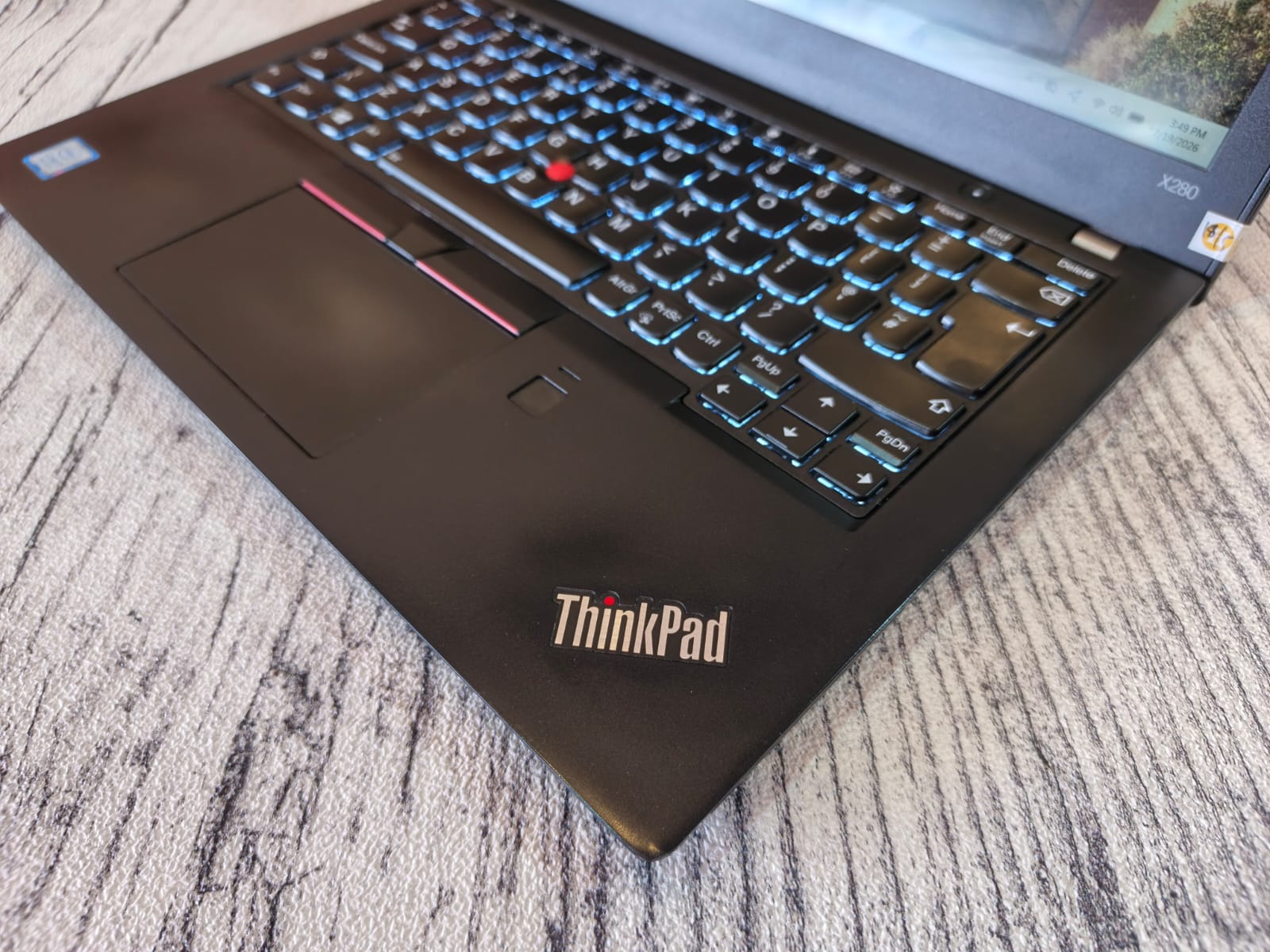 LENOVO THINKPAD X280 Intel Core i7-8550U (Ram 16GB / SSD 256GB NVMe) Intel UHD 620 Graphics/ KeyBacklit - Gambar 4