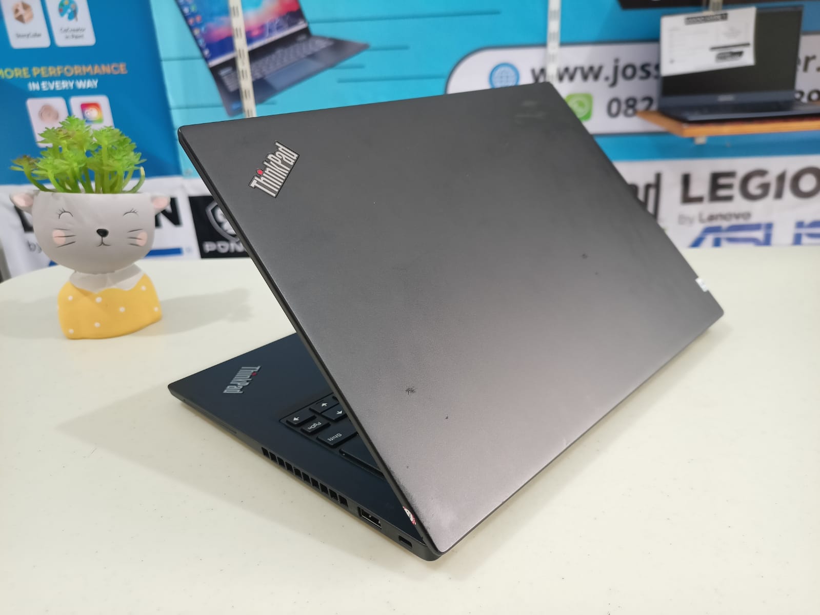 THINKPAD X13 Ryzen 5Pro-46500U / 32GB / 256GB - Gambar 6