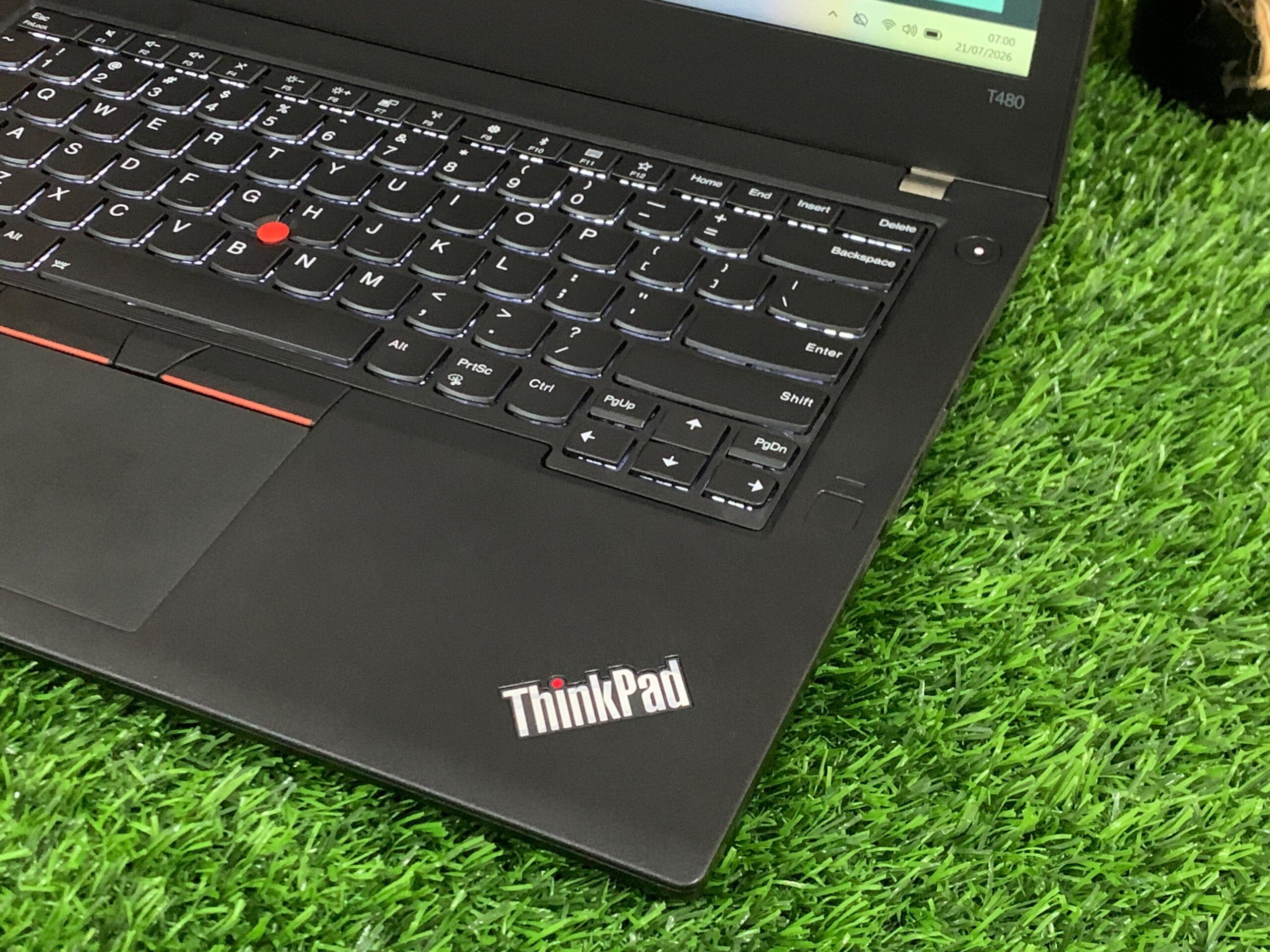 LENOVO THINKPAD T480 Intel Core i7-8650U (RAM 8GB/SSD 256GB NVMe) NVIDIA MX150 (2GB) / 14" FHD - Gambar 3