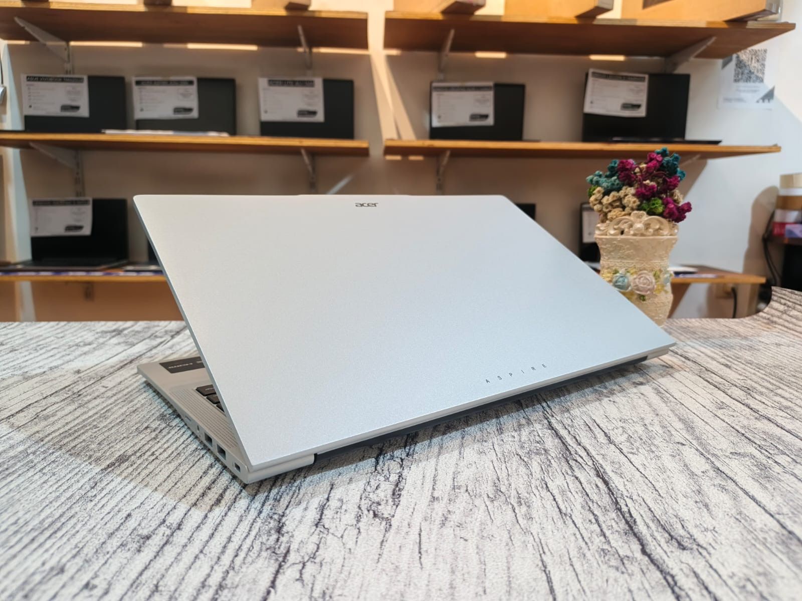 ACER ASPIRE LITE 15 AL15-71P Intel Core i5-12450H (Ram 8GB / SSD 512GB NVMe) Intel UHD Graphics - Gambar 4