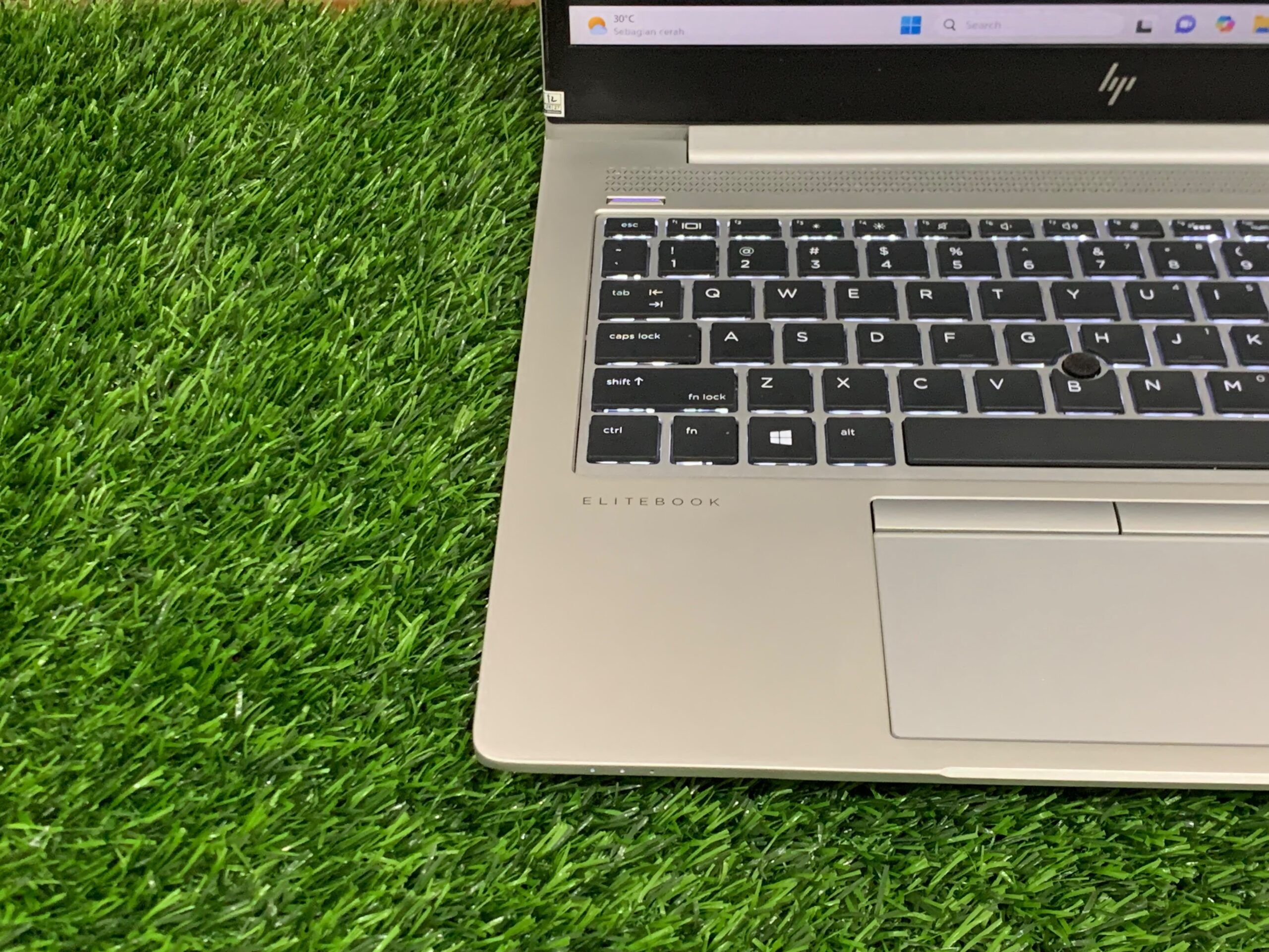 HP ELITEBOOK 745 G6 AMD Ryzen 5pro 3500U (RAM 8GB/SSD 256GB NVMe) RADEON VEGA 8 (2GB) / 14" FHD - Gambar 2