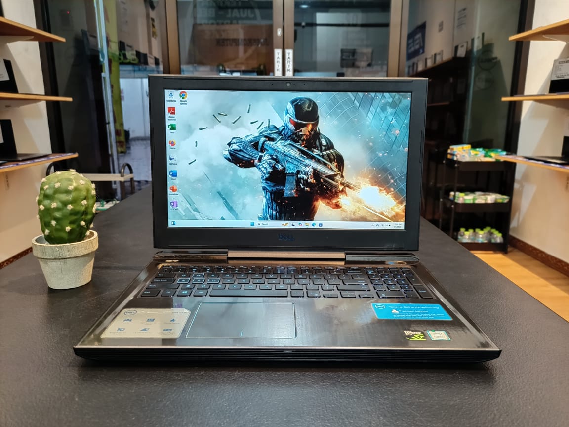 DELL G7 7588 (CORE i7-8750U/ 16 GB/ SSD 256 GB + HDD 1 TB/ NVIDIA GTX 1051)