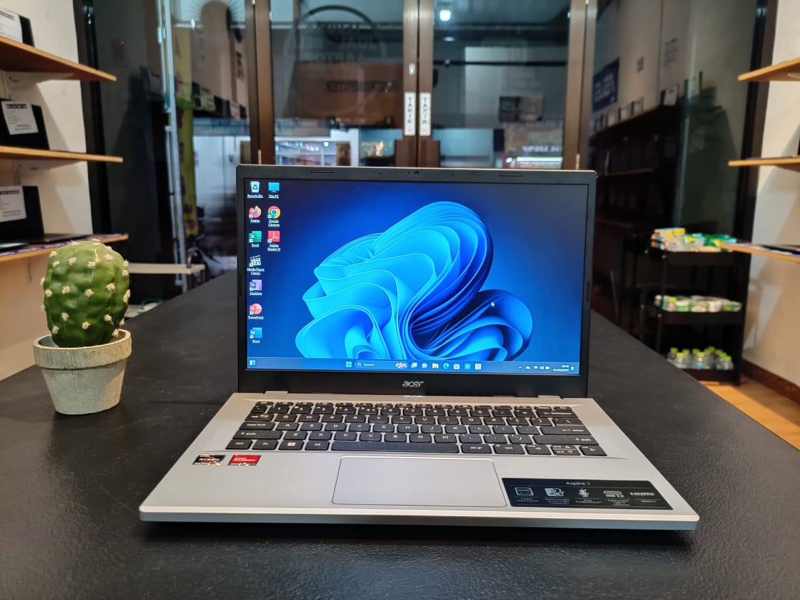 ACER A314-23M (RYZEN 5 7520U/ 8 GB/SSD 512 GB)