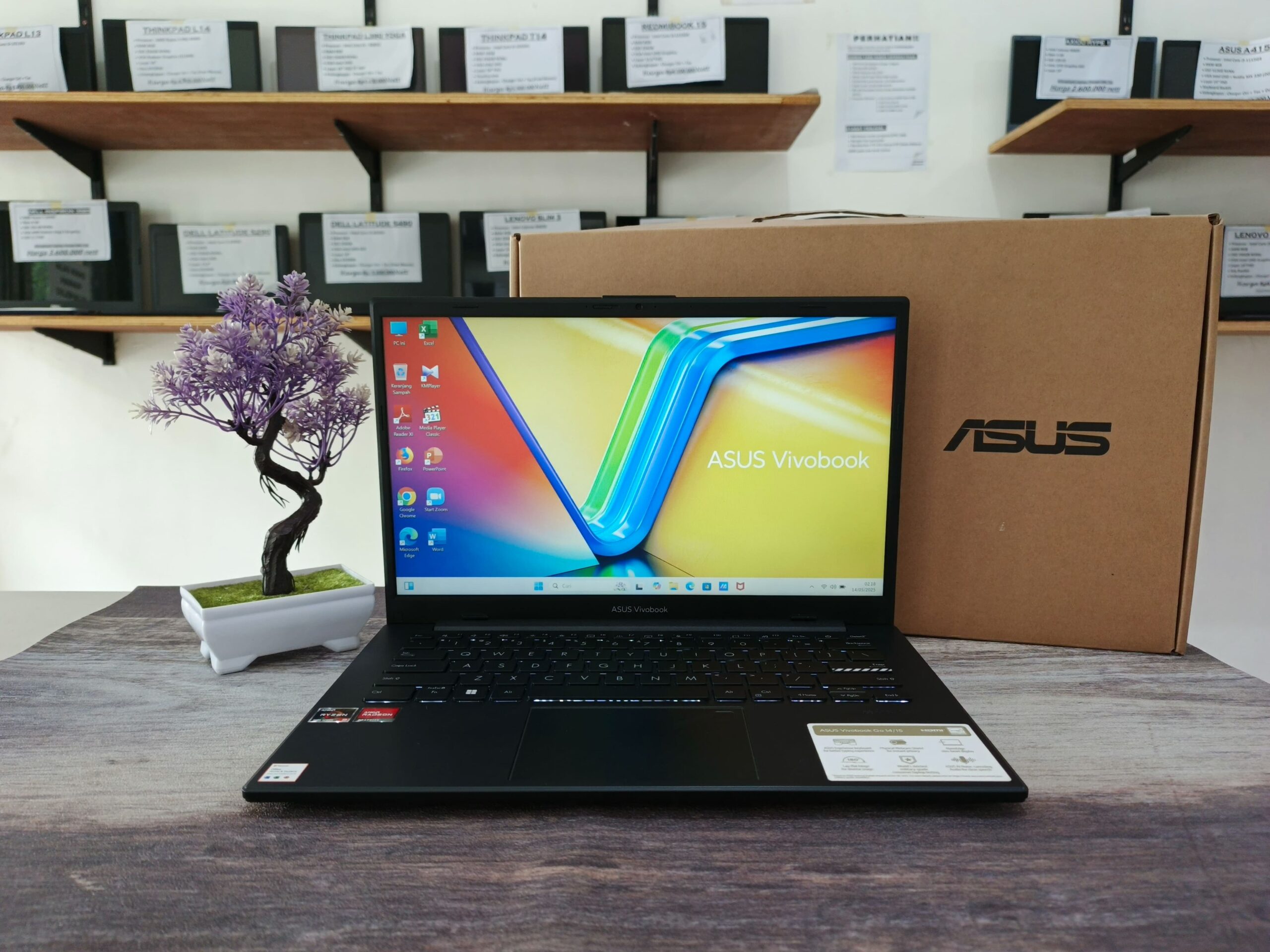 LAPTOP ASUS E1404FA | AMD RYZEN 3 7320U ( RAM 8GB / SSD 256GB NVMe )