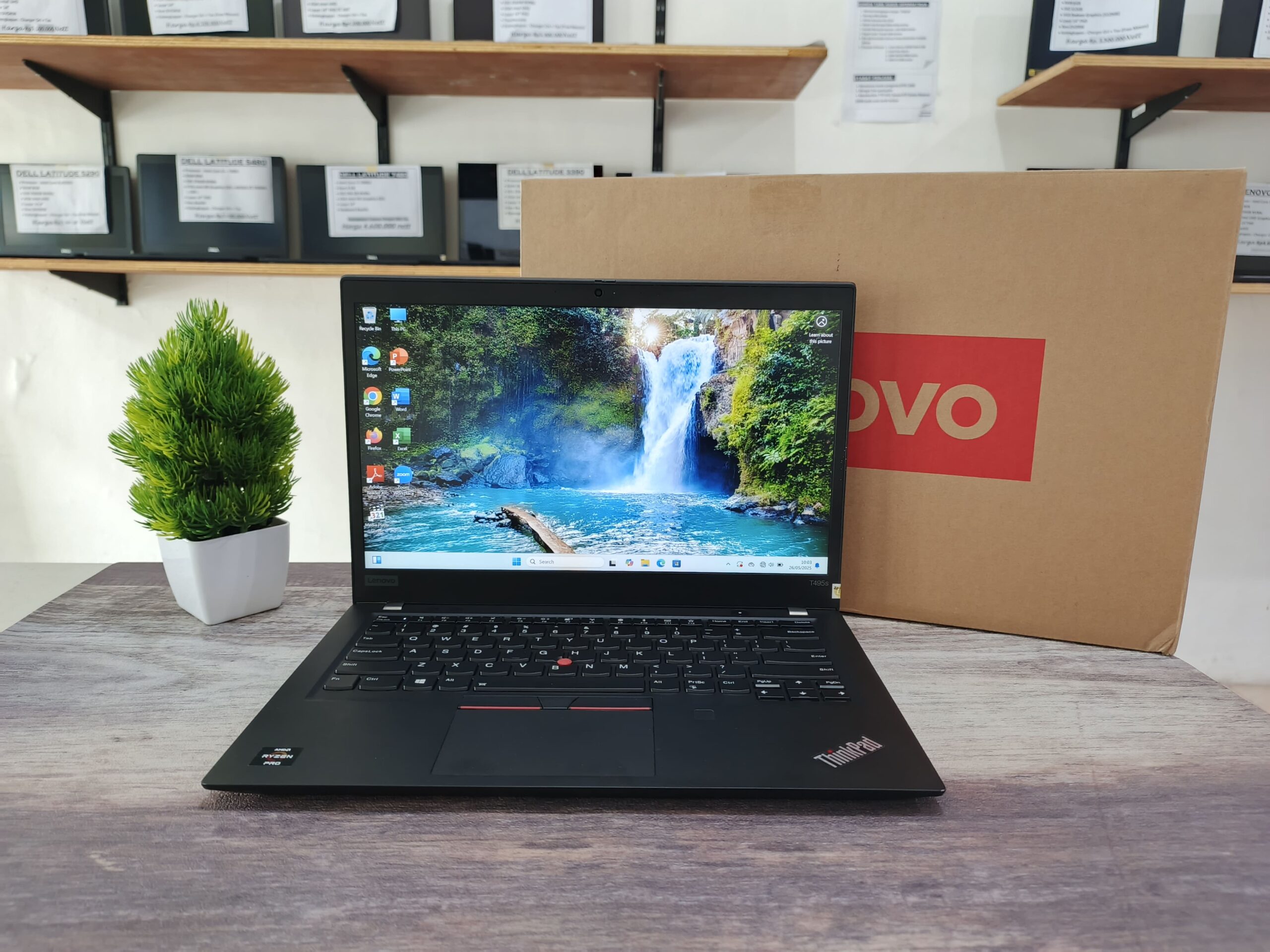 LAPTOP LENOVO THINKPAD T495S | AMD RYZEN 5 PRO 3500U ( RAM 8GB / SSD 256GB NVMe )