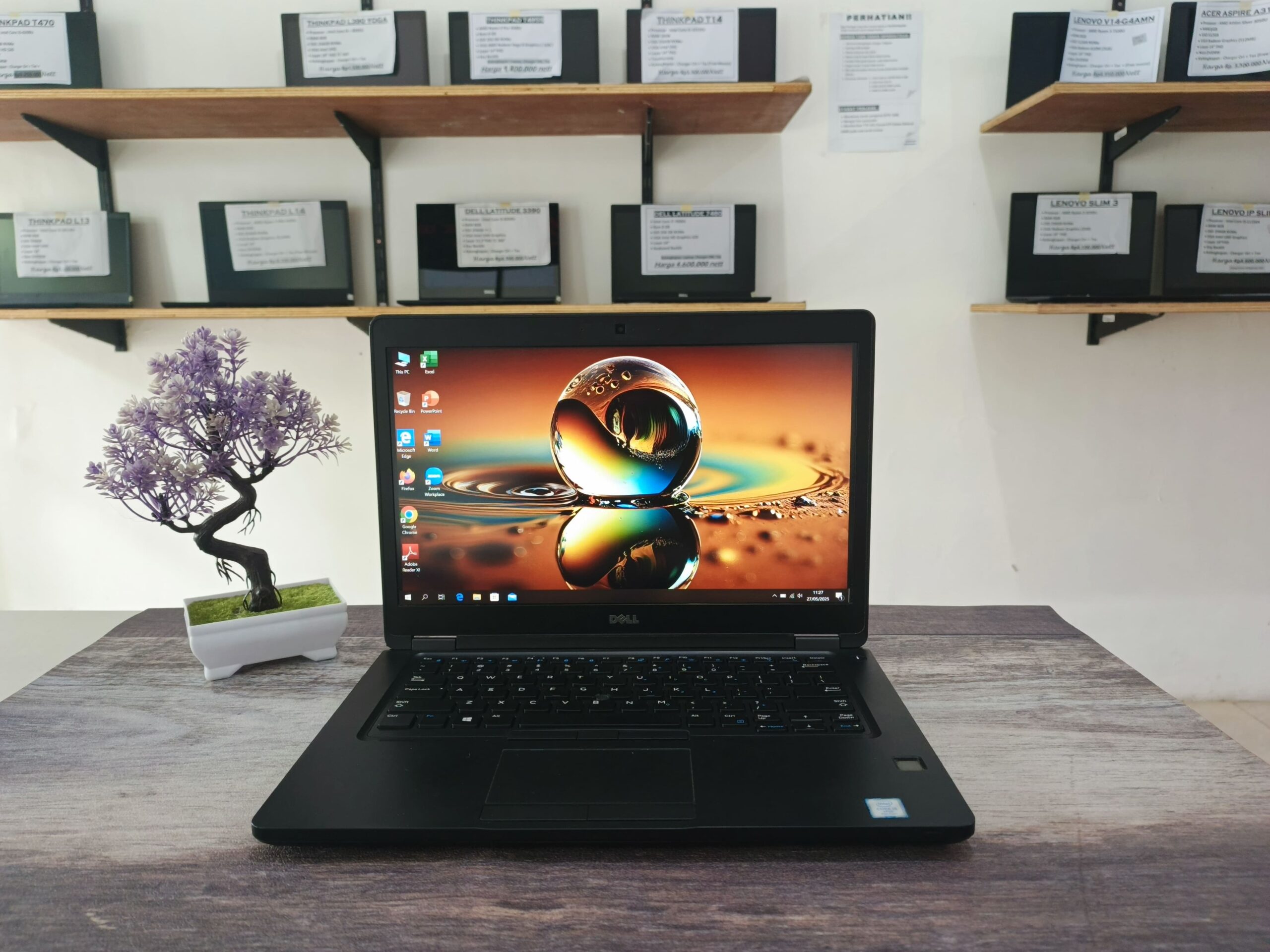 LAPTOP DELL LATITUDE 5480 | INTEL CORE i5-7300U ( RAM 8GB / SSD 256GB NVMe )
