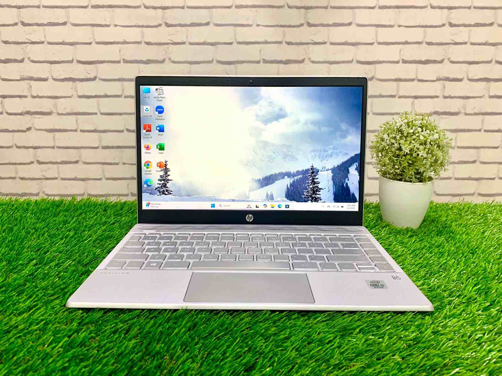 HP Pavilion 13-AN1033TU Intel Core i3-1005G1 / Ram 8GB / SSD 512GB / 13" FHD / Keyboard Backlit