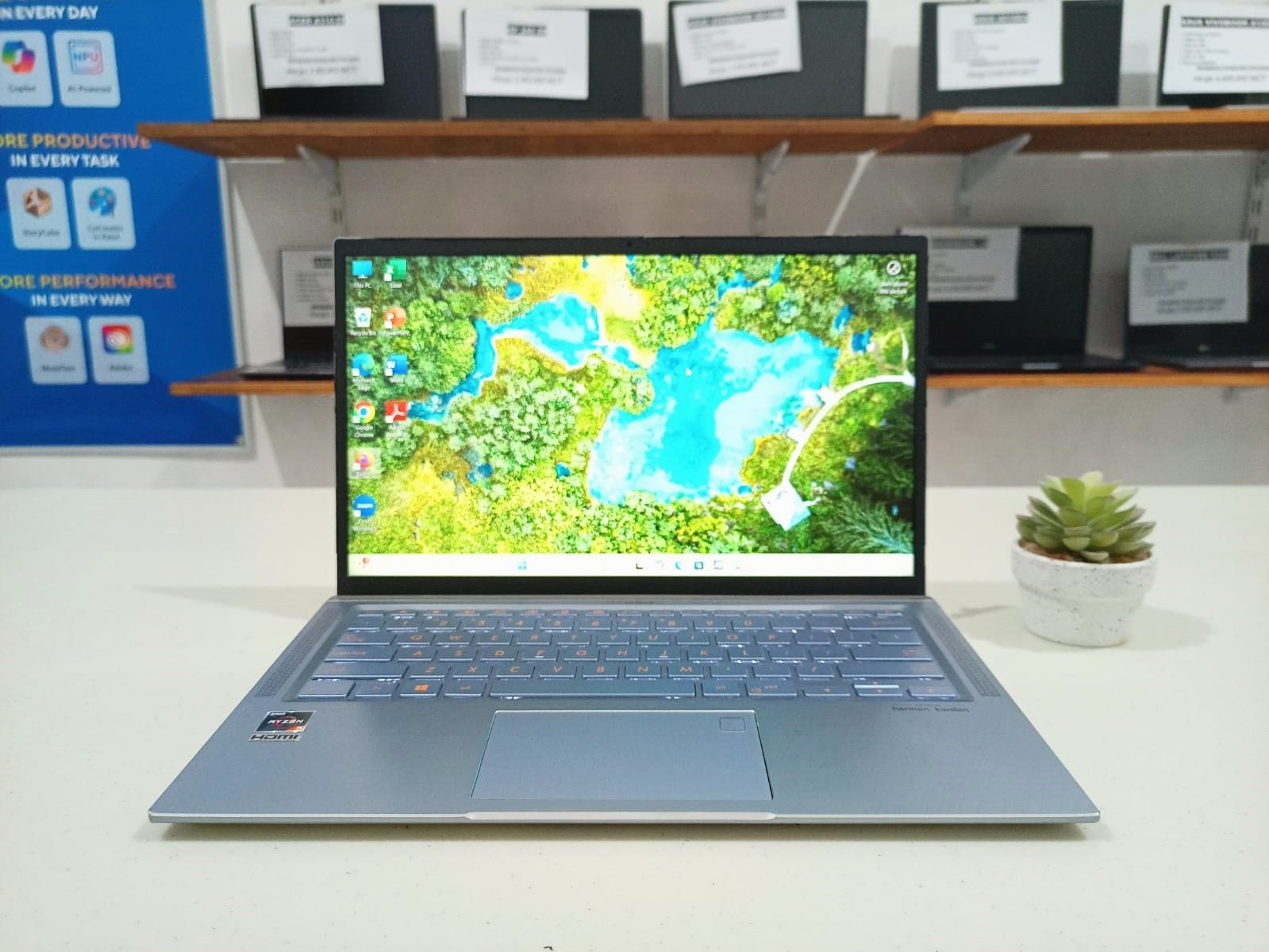 ASUS ZENBOOK UM431D RYZEN 5 3500U/8GB/SSD 512GB