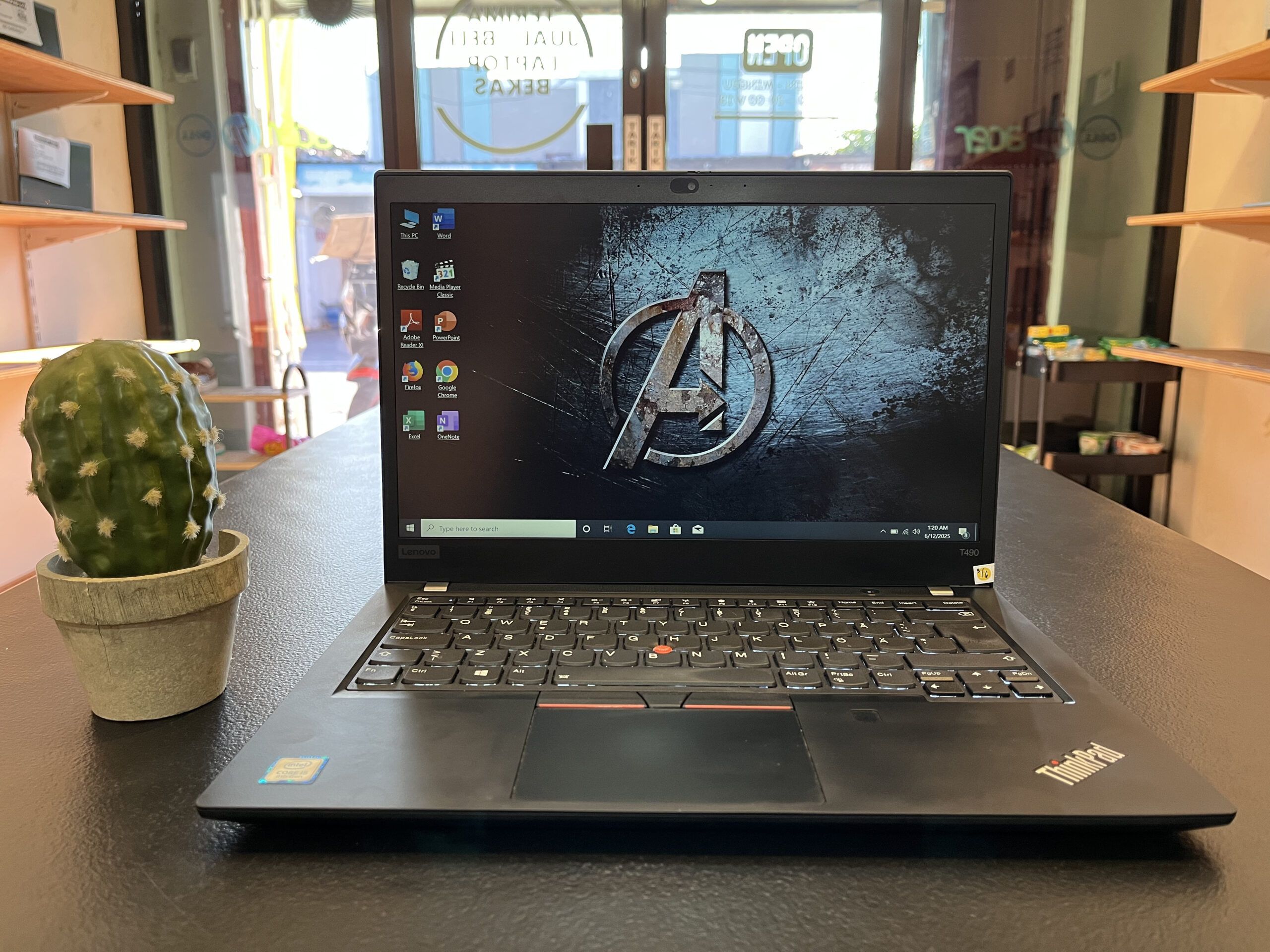 LENOVO THINKPAD T490 (Core i5-8265U / 16 GB/ SSD 256GB)
