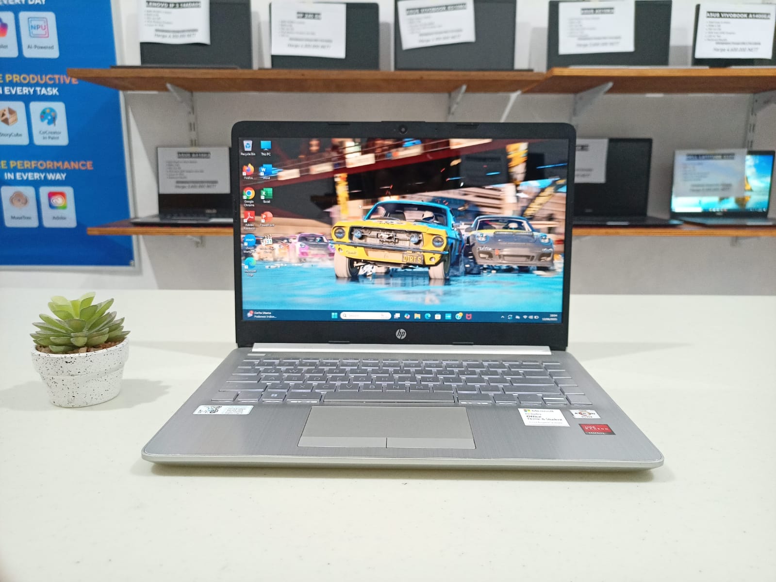 HP 14S-DK1524AU Athlon Silver 3050U/ 8 GB/ SSD 512 GB/ Backlit