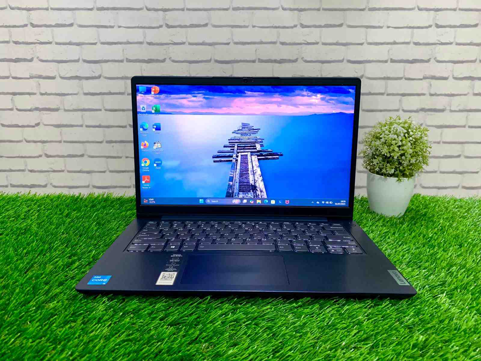 Lenovo Ideapad Slim 3 14ITL6 Intel Core i3-1115G4 / Ram 8GB / SSD 512GB / 14" FHD / Keyboard Backlit