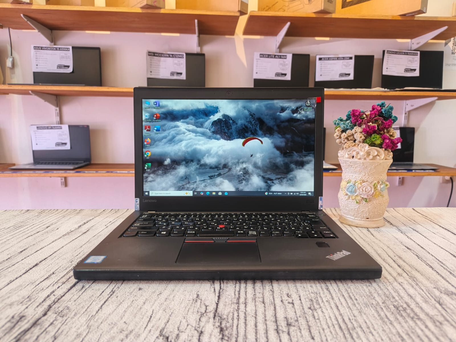 LENOVO THINKPAD X270 Intel Core i5-7200U (Ram 8GB / SSD 256GB NVMe) Intel HD 620 Graphics